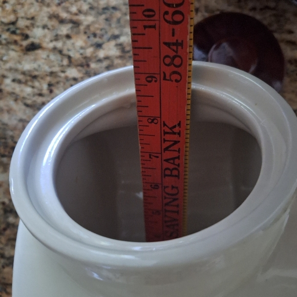 McCoy Cookie Jar - Picture 9 of 16